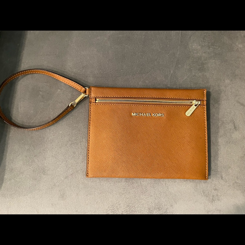 Michael Kors wristlet